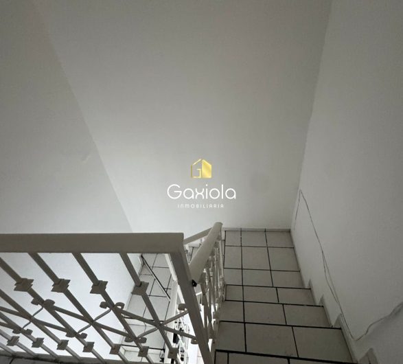 Se RENTA casa de dos pisos en Infonavit Humaya