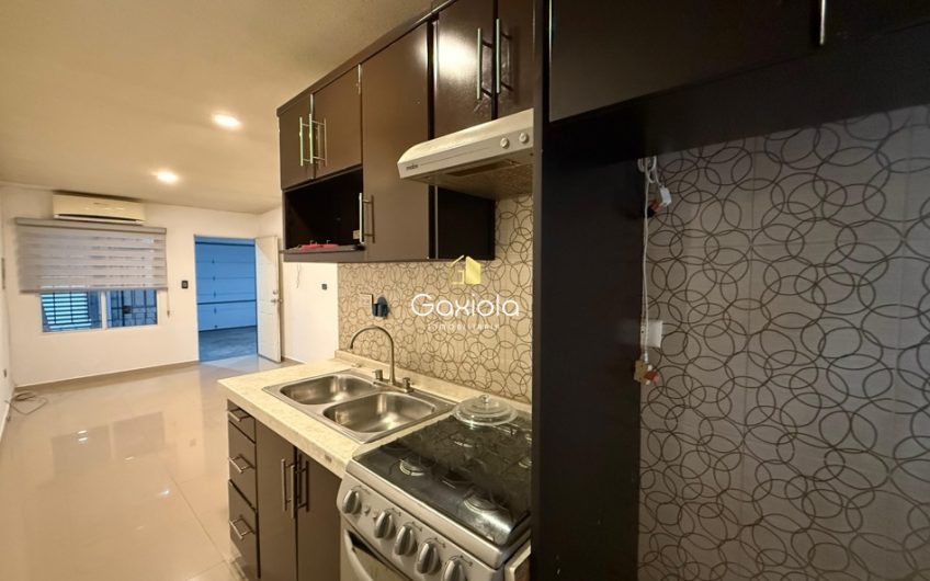 Se VENDE  casa de un piso en Fracc. Urbivilla del Cedro
