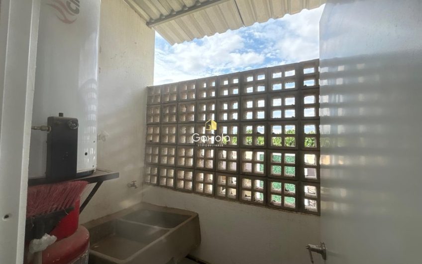 Se VENDE casa en Privada Valle Alto, con acceso controlado y área común non alberca