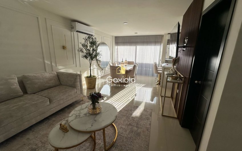 Se VENDE casa en Privada Portalegre, frente al área comun