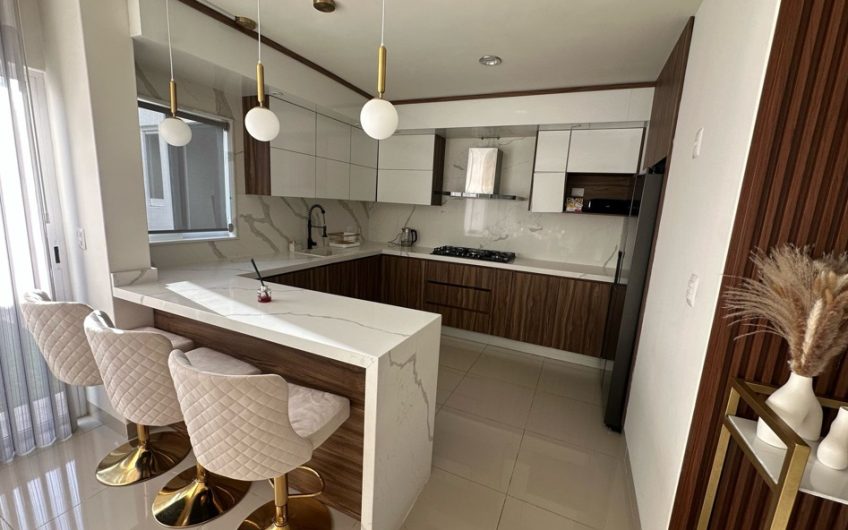 Se VENDE casa en Privada Portalegre, frente al área comun