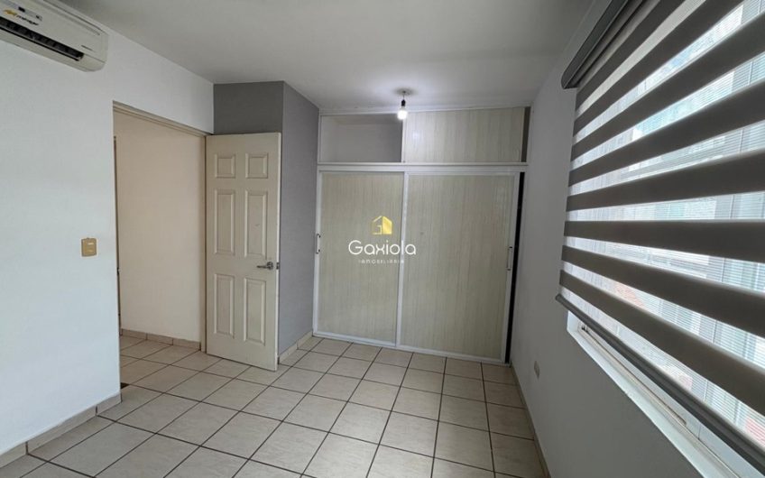 Se RENTA casa en Privada Bonanza, sector Tres Ríos