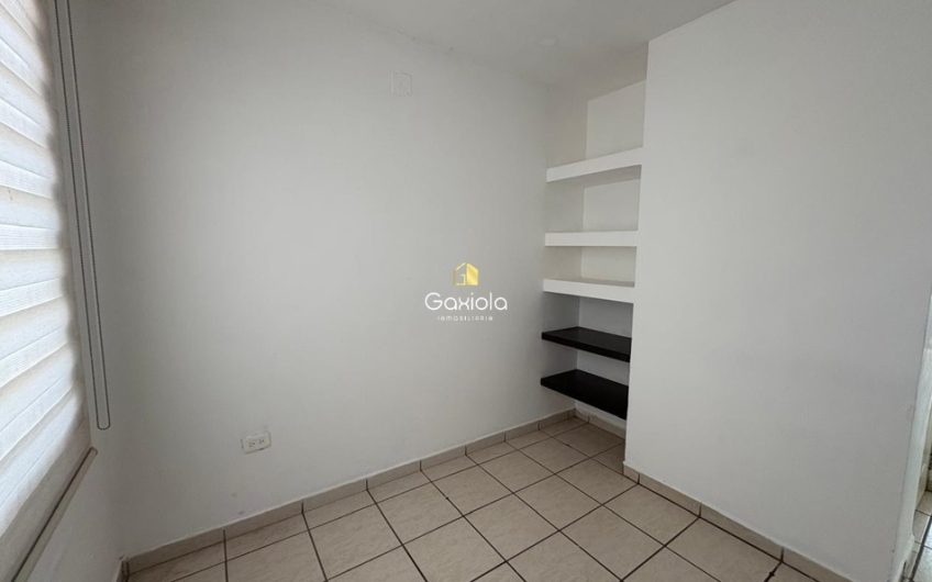 Se RENTA casa en Privada Bonanza, sector Tres Ríos