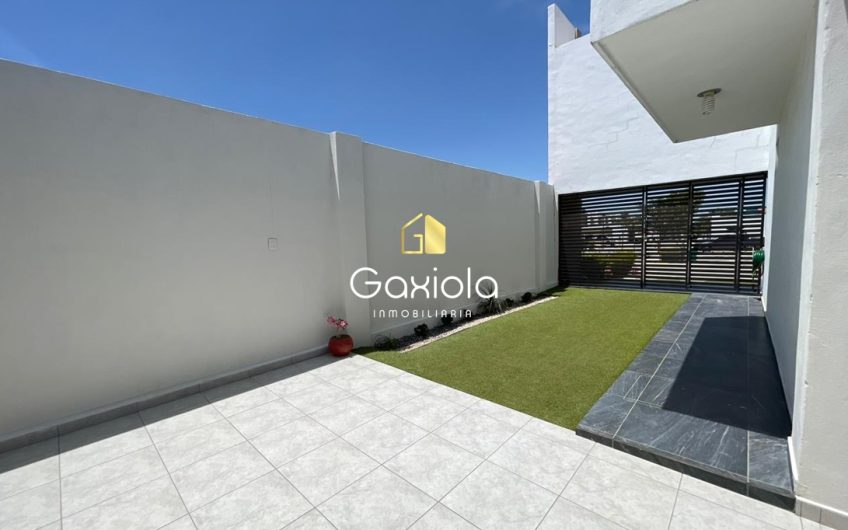 Se RENTA Casa amueblada, ubicada en Privada con alberca, sector aeropuerto, San Luis Residencial