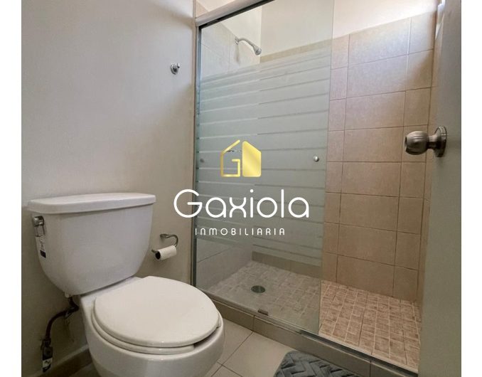 Se RENTA Casa amueblada, ubicada en Privada con alberca, sector aeropuerto, San Luis Residencial