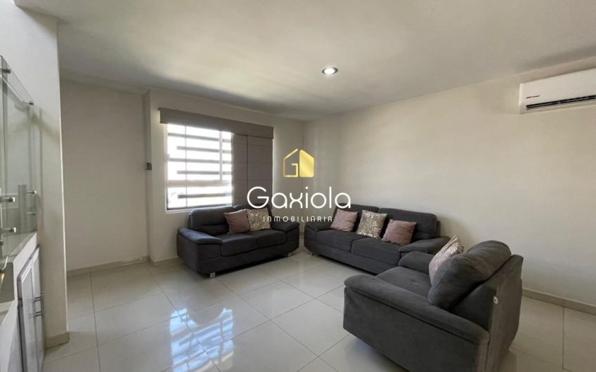 Se RENTA Casa amueblada, ubicada en Privada con alberca, sector aeropuerto, San Luis Residencial