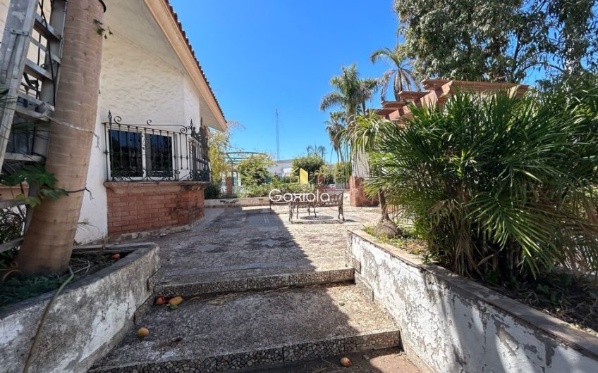 Se RENTA terreno en sector las quintas, ideal para negocio