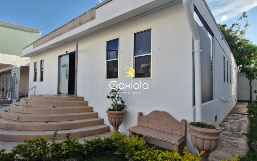 Se RENTA consultorios/ oficinas en sector tres rios