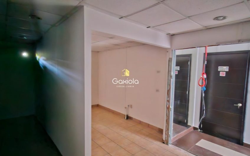 Se RENTA consultorios/ oficinas en sector tres rios