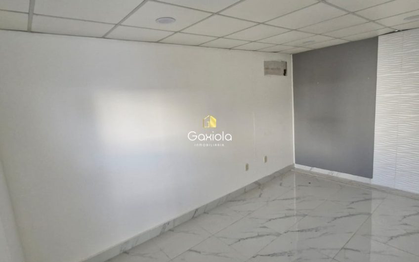 Se RENTA consultorios/ oficinas en sector tres rios