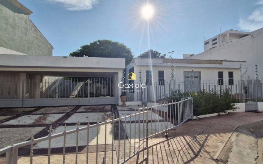 Se RENTA consultorios/ oficinas en sector tres rios