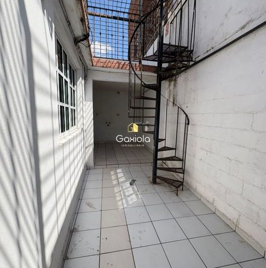 Se RENTA casa en fracc Canaco