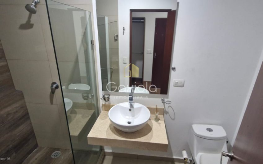 Se VENDE o SE RENTA Departamento AMUEBLADO, ubicado en privada con acceso controlado y roof garden, La Conquista