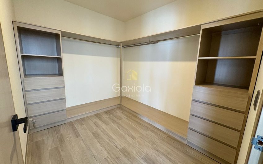 Se VENDE casa en privada con acceso controlado y área común con alberca,  Altabrisa Residencial, Mazatlán, Sinaloa