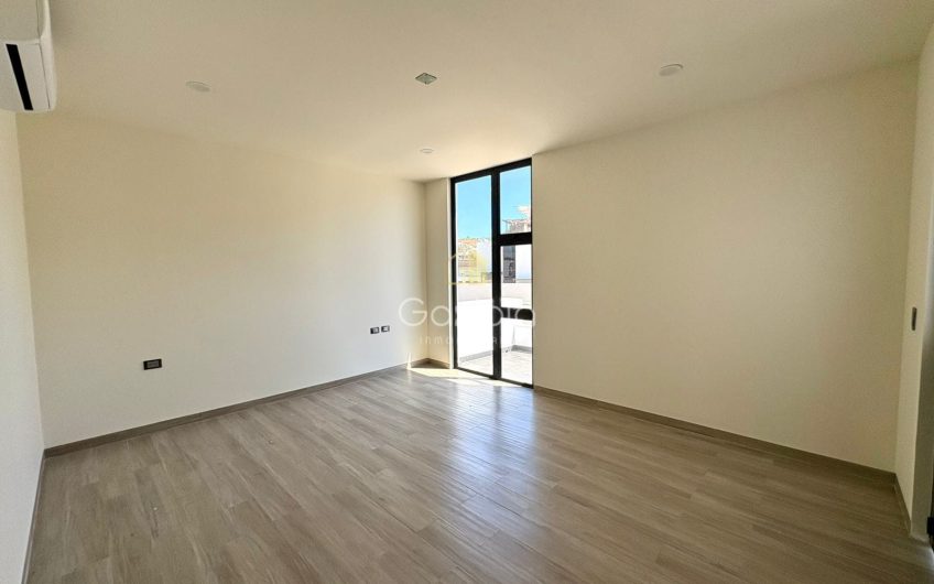 Se VENDE casa en privada con acceso controlado y área común con alberca,  Altabrisa Residencial, Mazatlán, Sinaloa