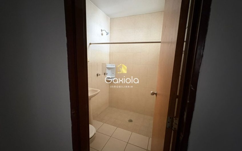 Se RENTA casa en privada, sector Tierra Blanca