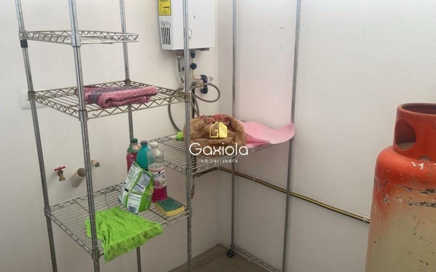 Se RENTA departamento en cuarto piso, ubicado en Fracc. los mezcales