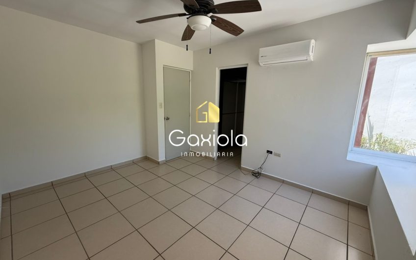 Se RENTA Casa ubicada en Privada Interlomas