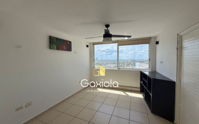 Se RENTA Casa ubicada en Privada Interlomas