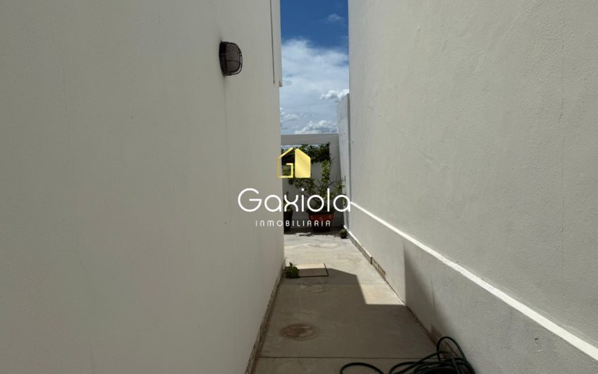 Se RENTA Casa ubicada en Privada Interlomas