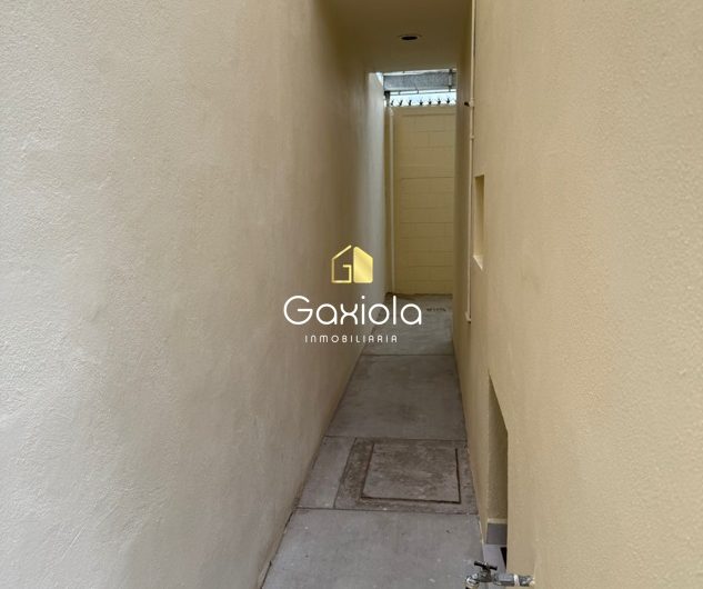 Se RENTA Casa en privada con acceso controlado, Portalegre