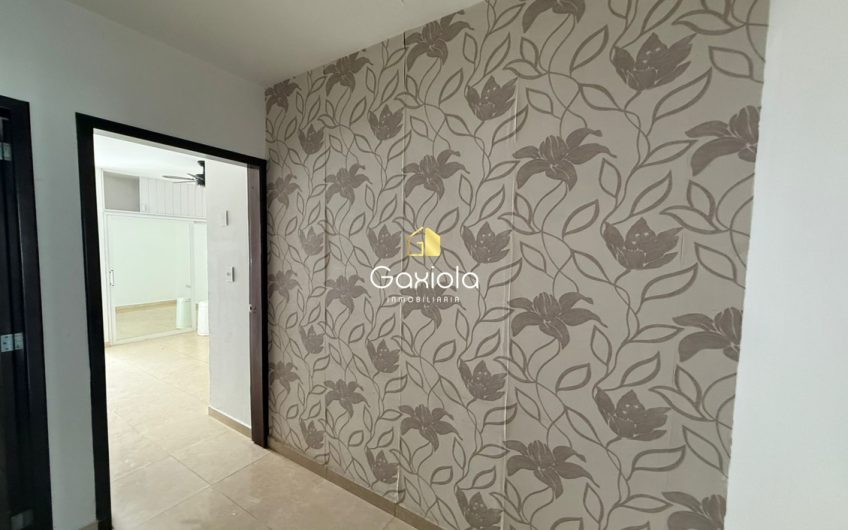 Se RENTA Casa ubicada en privada con acceso controlado, La Campiña