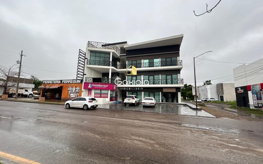 Se RENTAN locales en blvd. Ronaldo Arjona, sector la conquista segunda planta