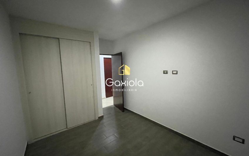 Se RENTA casa en ubicada en privada sector Guadalupe