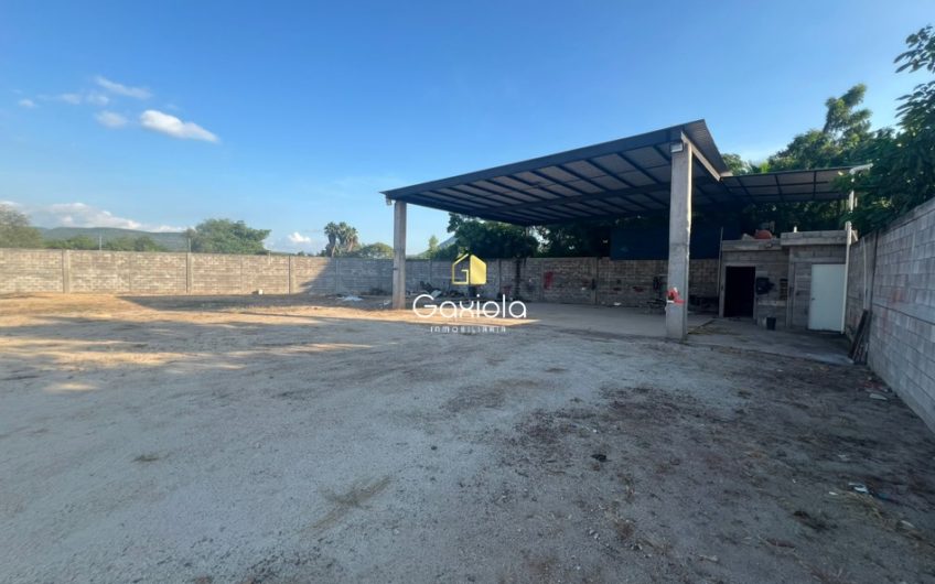 Se RENTA terreno en Col. El ranchito