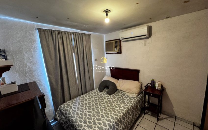 Se VENDE casa de un piso en esquina, Col. Providencia