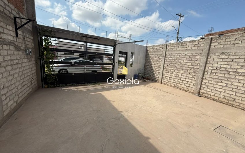 Se RENTA casa en Villa Fontana, sector Santa Fe