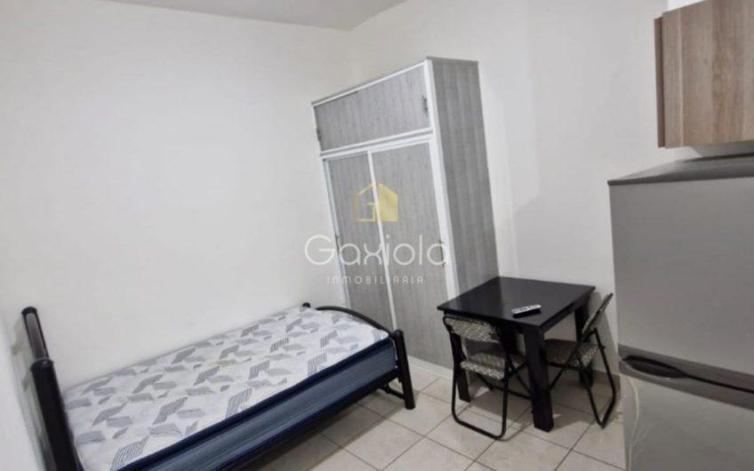 Se renta Departamento tipo loft (chico) amueblado, en Tierra Blanca (cerca de Forum, Plaza Cuatro rios, Corporativo 120 y Edificio Dafi)