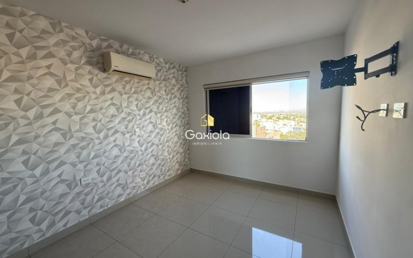 Se RENTA departamento ubicado en Altezza con alberca y roof top con vista a la ciudad